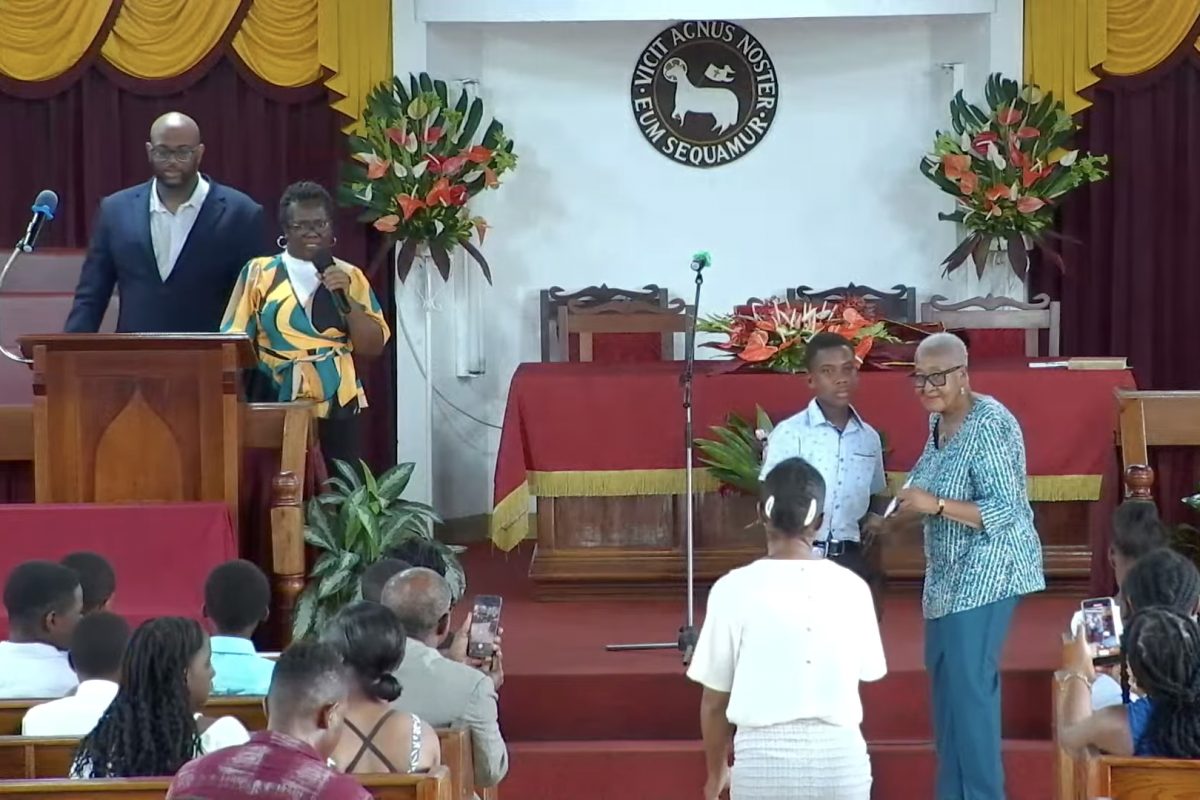 1000126276